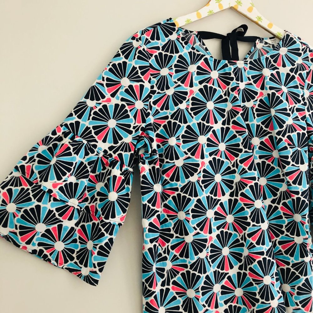 Crown & Ivy Floral Geometric Flowy Top